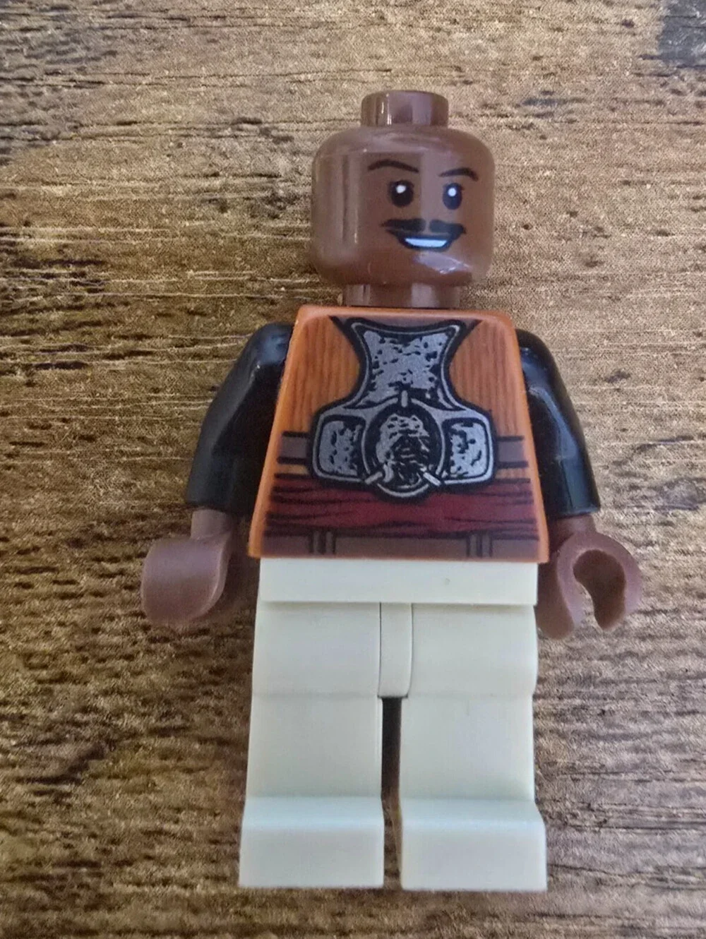 LEGO Star Wars Lando Calrissian minifigure in a Skiff Guard disguise